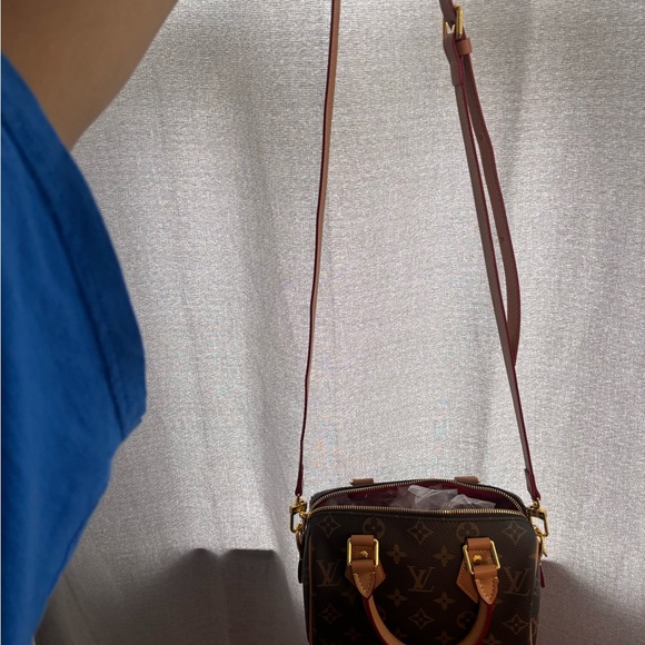 Purse - Picture 2 of 3